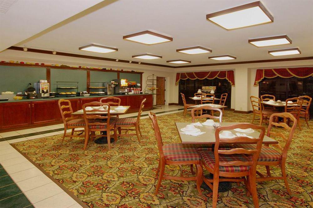 Red Roof Inn & Suites Newnan Εξωτερικό φωτογραφία