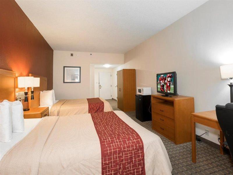 Red Roof Inn & Suites Newnan Εξωτερικό φωτογραφία