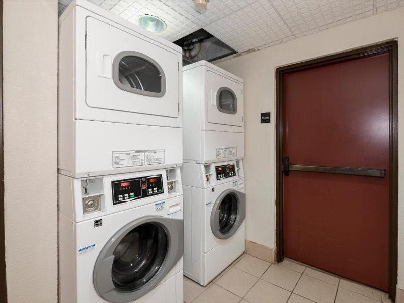 Red Roof Inn & Suites Newnan Εξωτερικό φωτογραφία