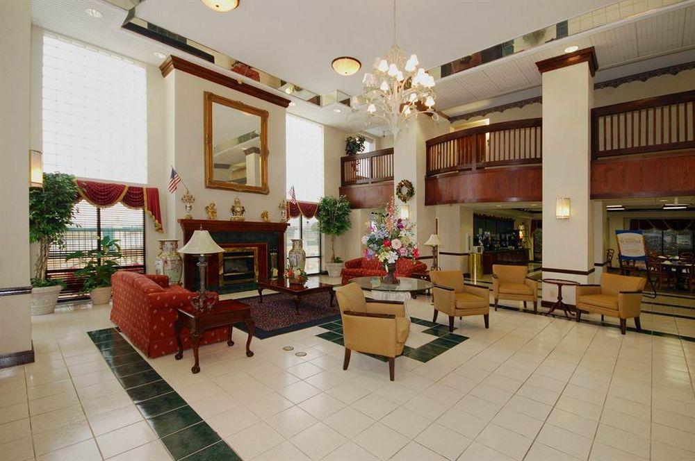 Red Roof Inn & Suites Newnan Εξωτερικό φωτογραφία