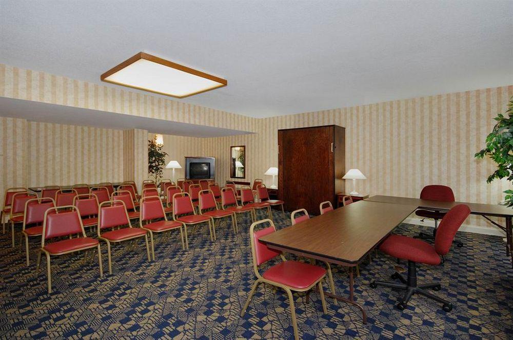 Red Roof Inn & Suites Newnan Εξωτερικό φωτογραφία