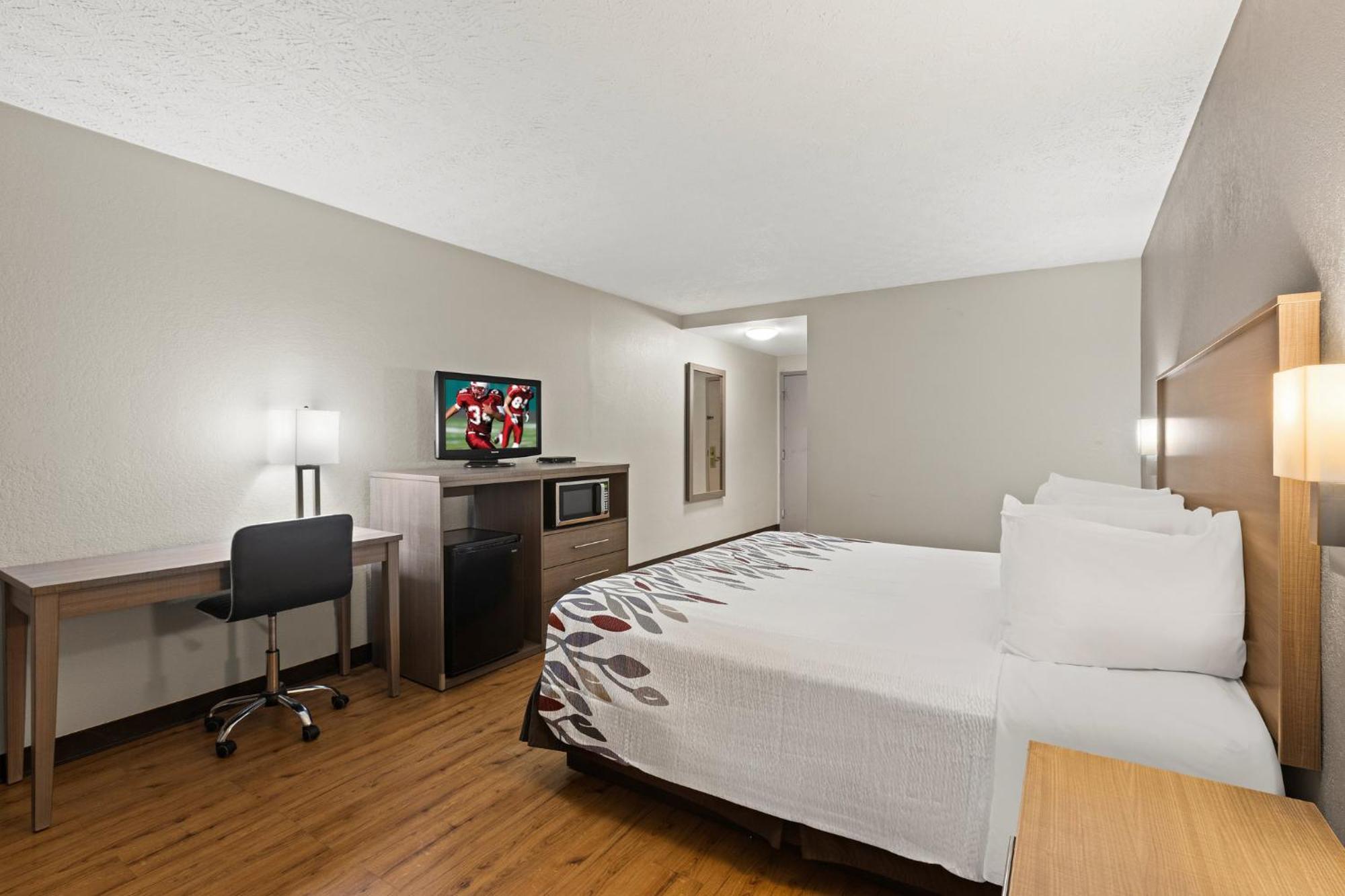 Red Roof Inn & Suites Newnan Εξωτερικό φωτογραφία