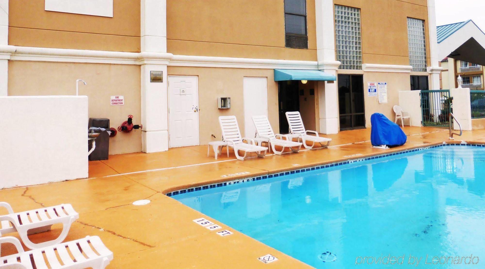 Red Roof Inn & Suites Newnan Εξωτερικό φωτογραφία